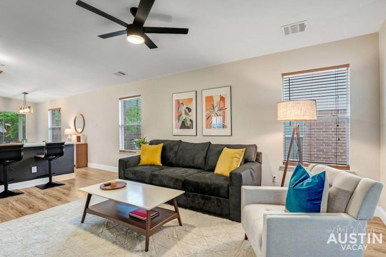 Cozy Away From Home, Quiet Office, King Bed Holiday home Austin