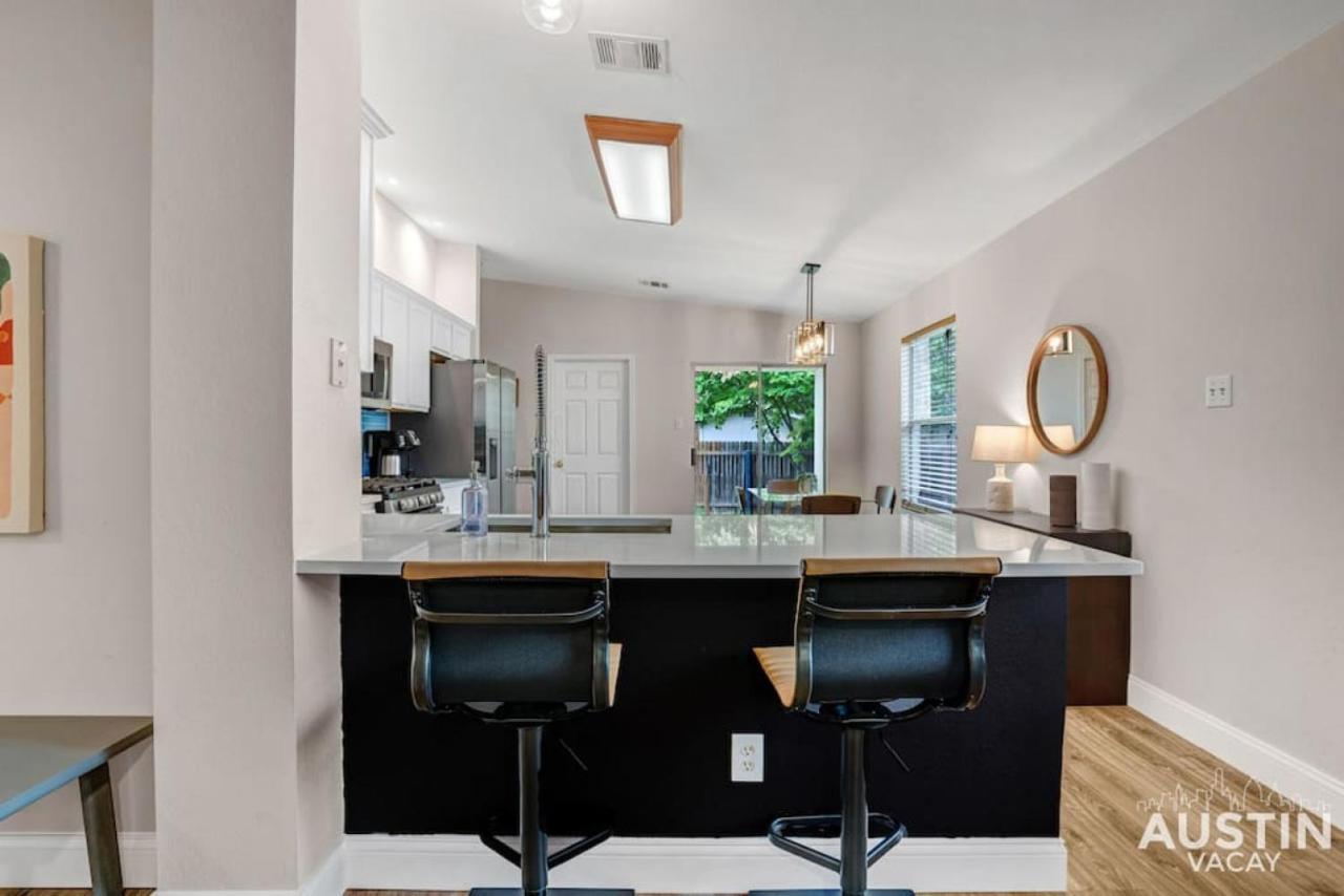 Cozy Away From Home, Quiet Office, King Bed Holiday home *