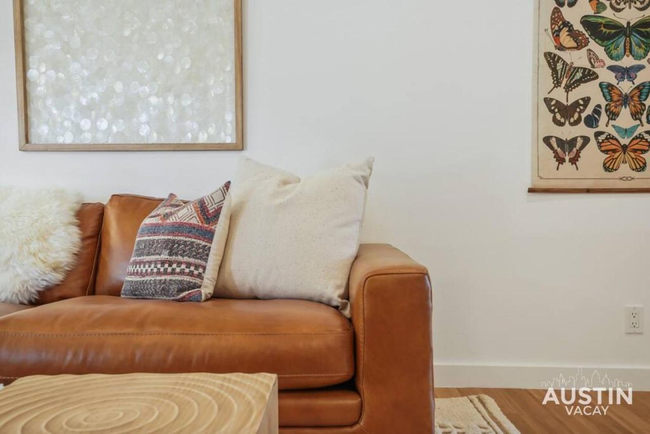 Trendy Remodeled By Soco W Outdoor Space Holiday home Austin
