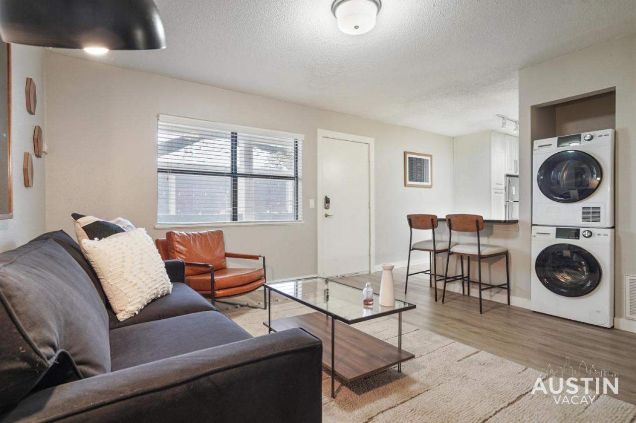 Adorable N Lamar Living, Pool And Comfort For *