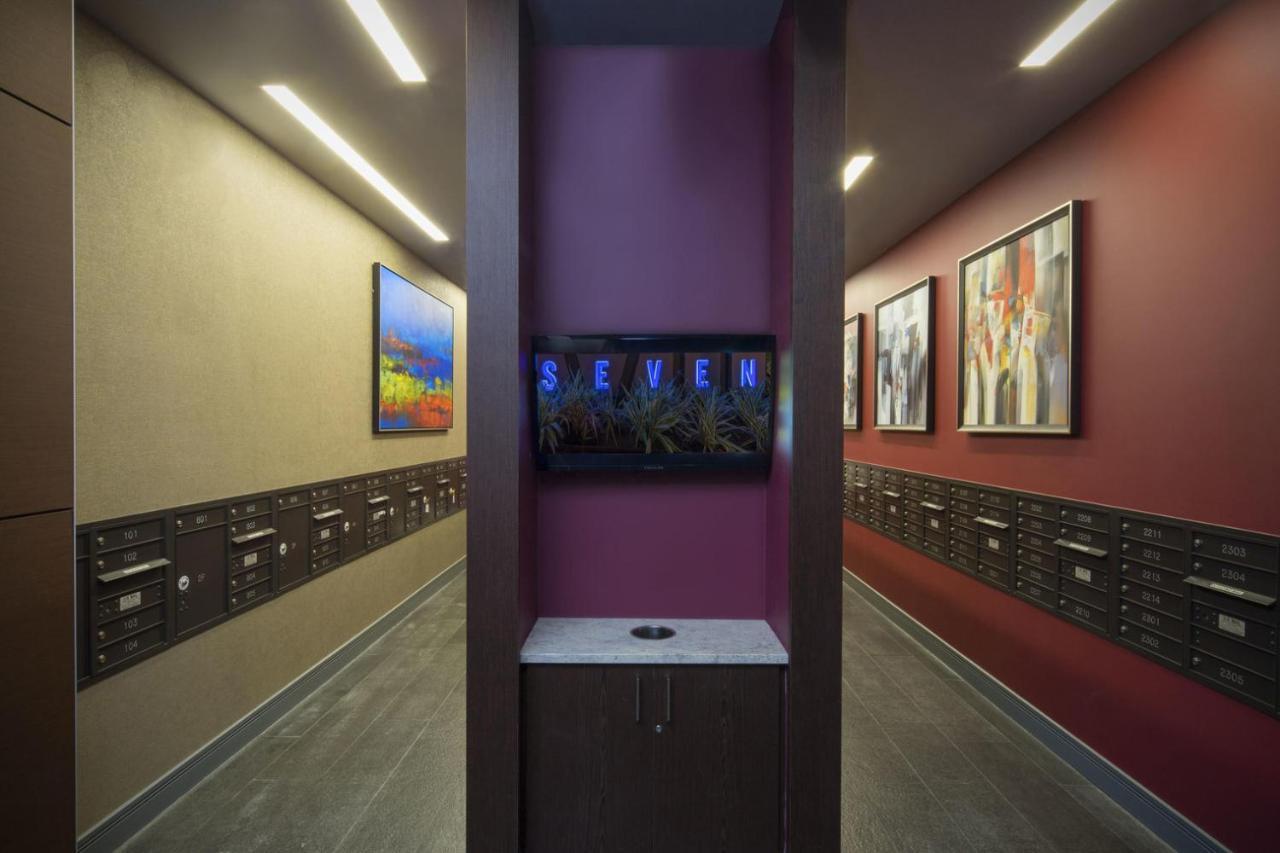 Downtown 2br W Gym Wd Pool Nr 6th St Bars Atx-7 Austin