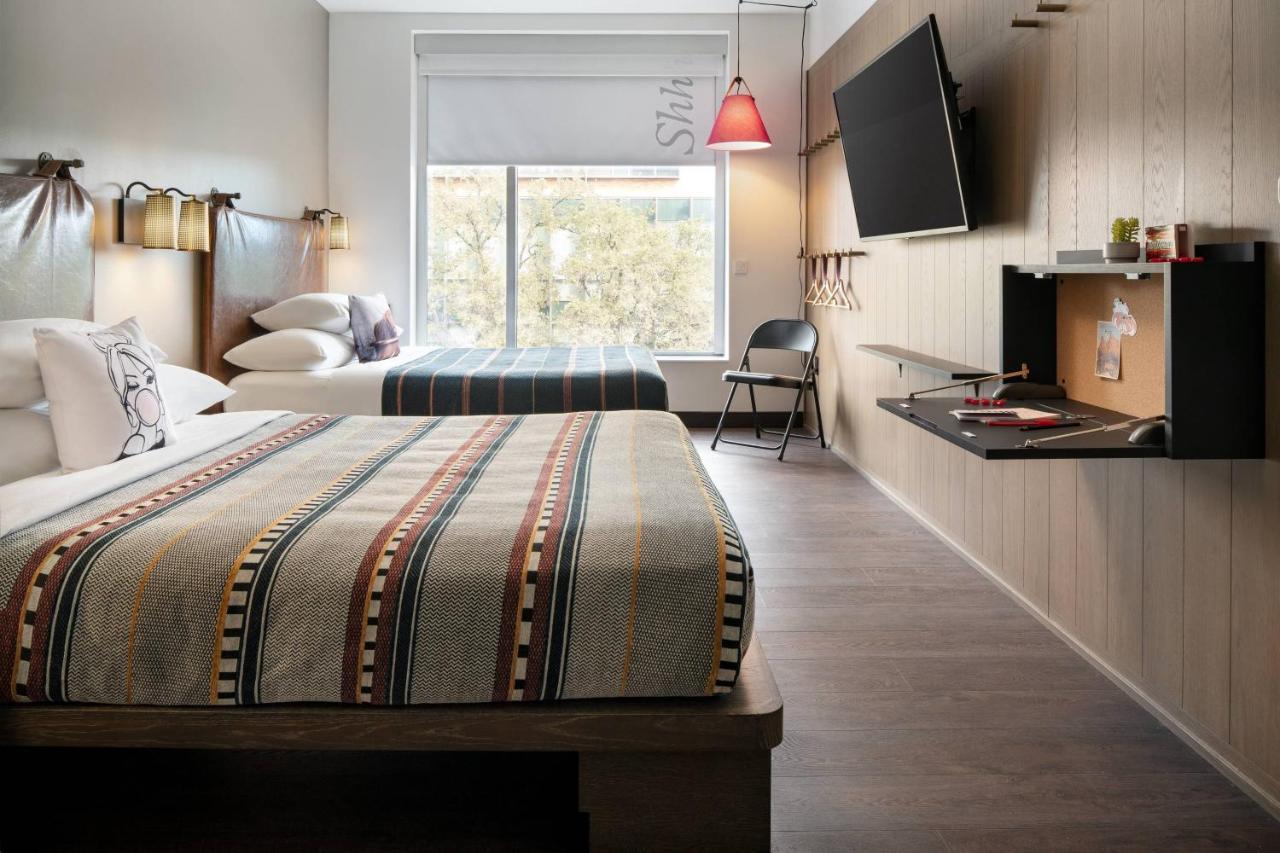 Moxy -