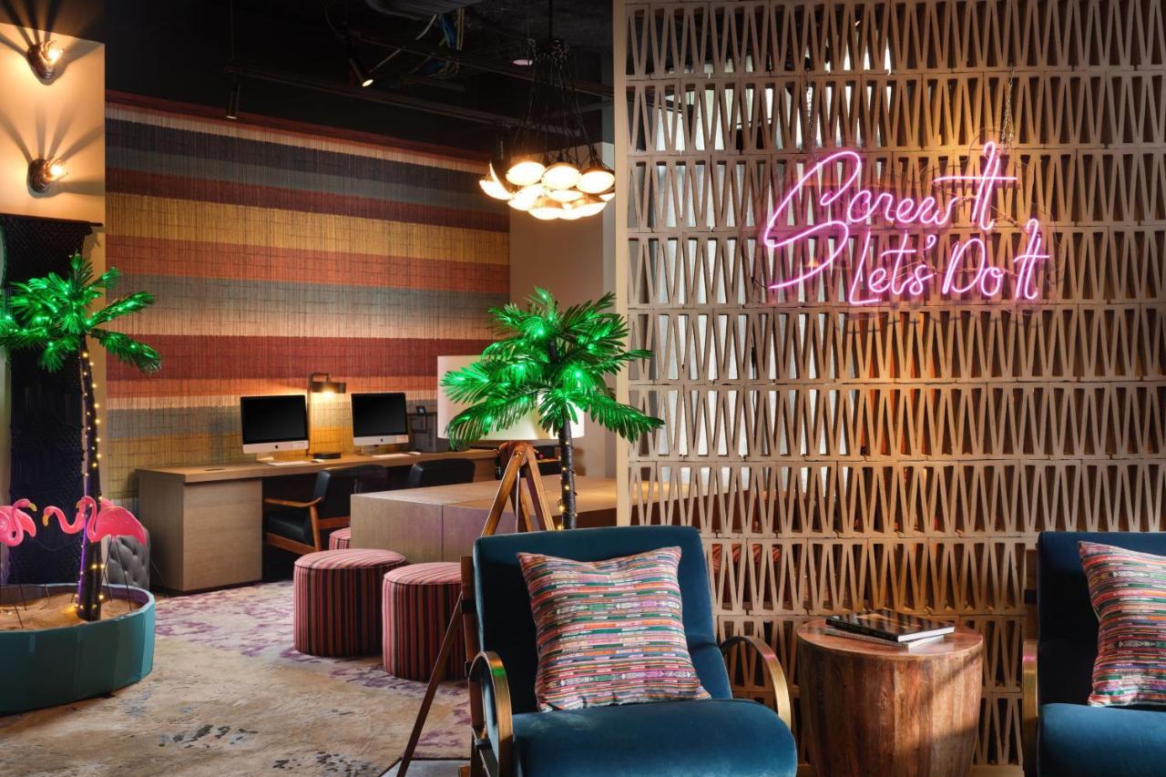 Moxy - Hotel 3*