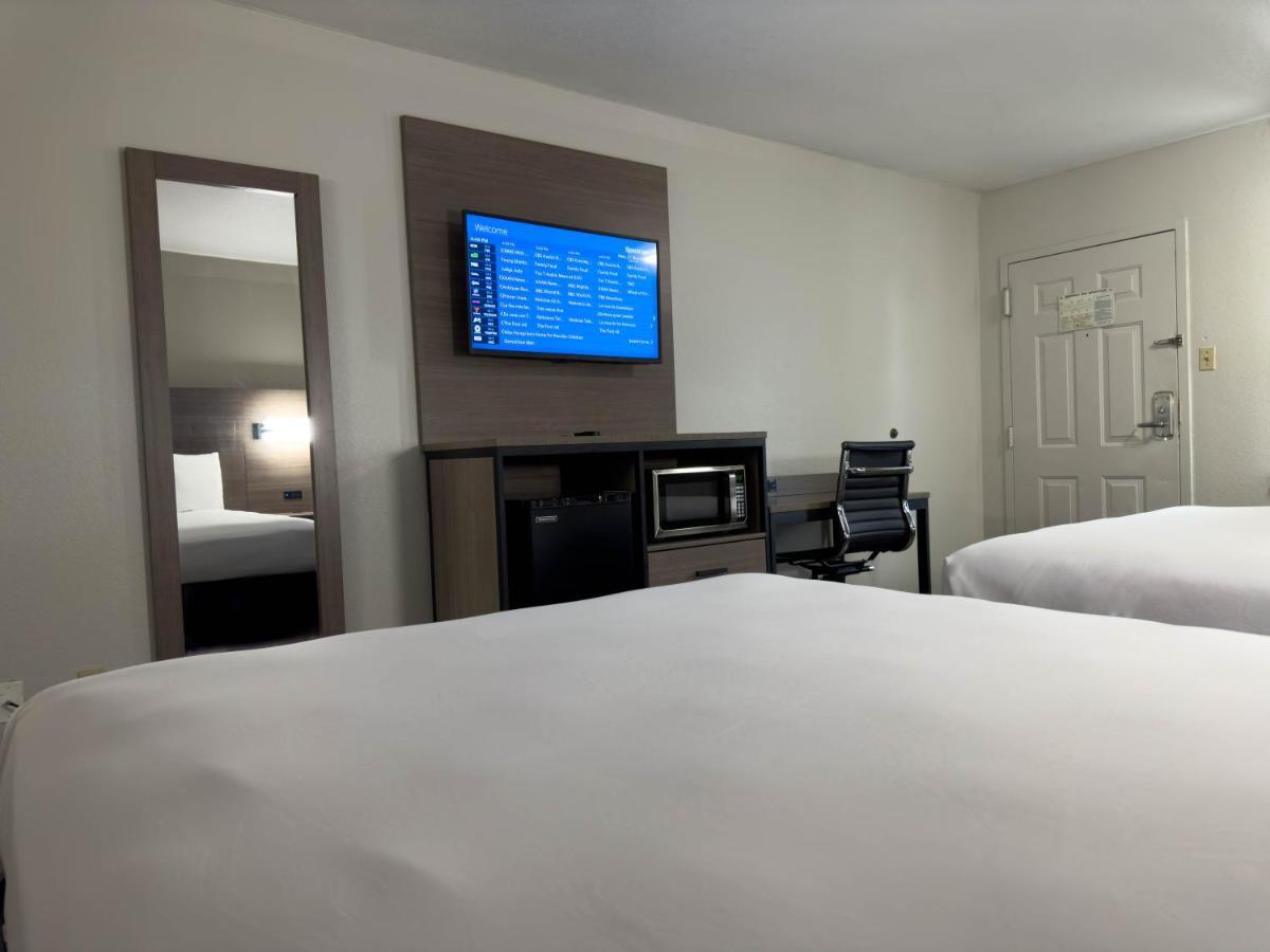 Americas Value 2* Austin
