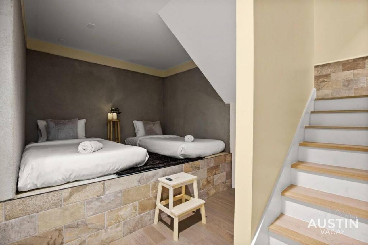 Stunning Two Living And 3-room Primary Holiday home Austin