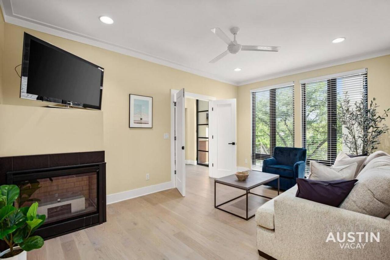 Holiday home Stunning Two Living And 3-room Primary Austin