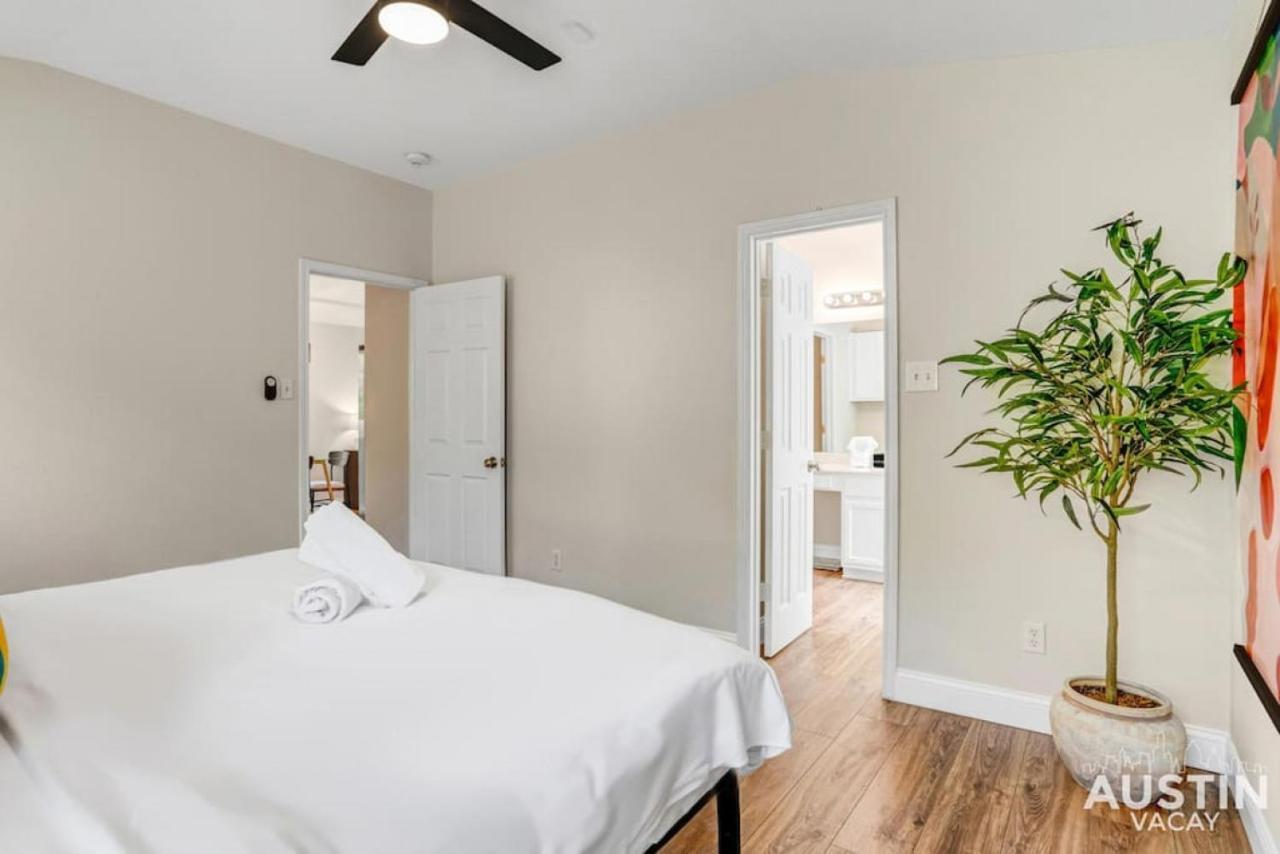 Cozy Away From Home, Quiet Office, King Bed Holiday home *
