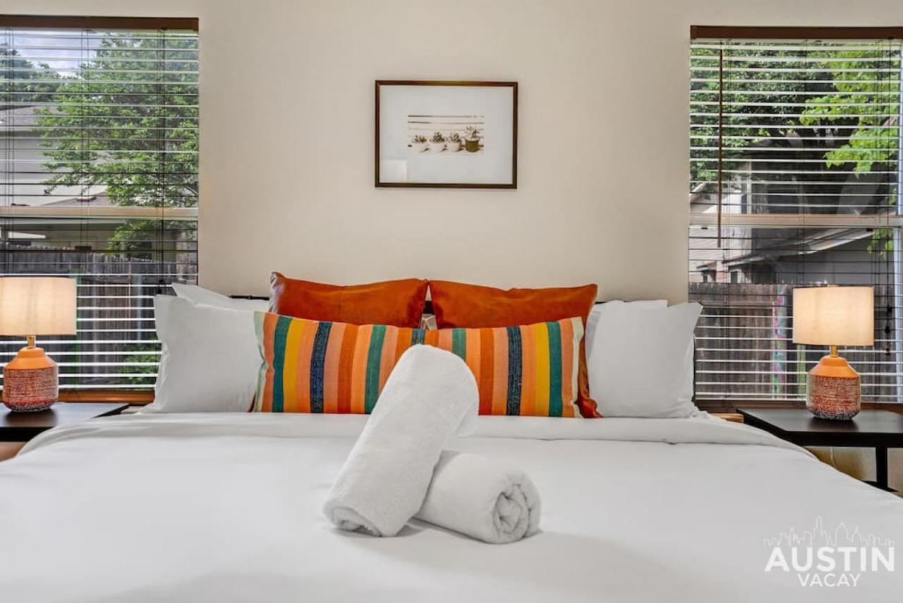 Holiday home Cozy Away From Home, Quiet Office, King Bed *
