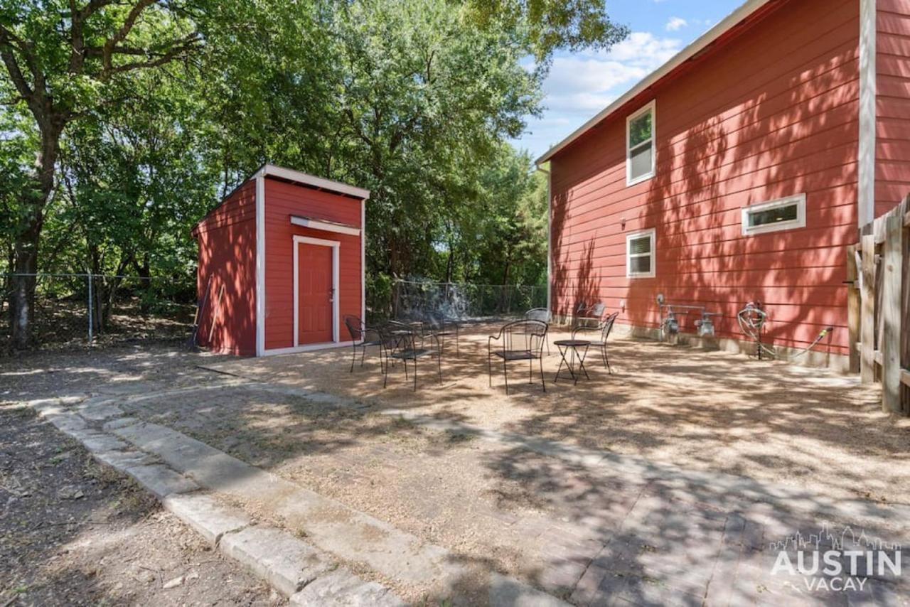 Recently Renovated E Duplex And Free Parking Holiday home Austin