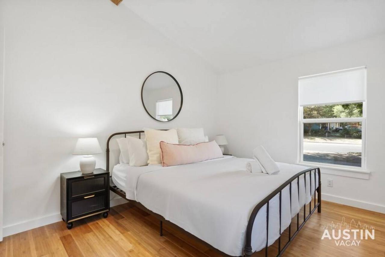 Holiday home Trendy Remodeled By Soco W Outdoor Space *