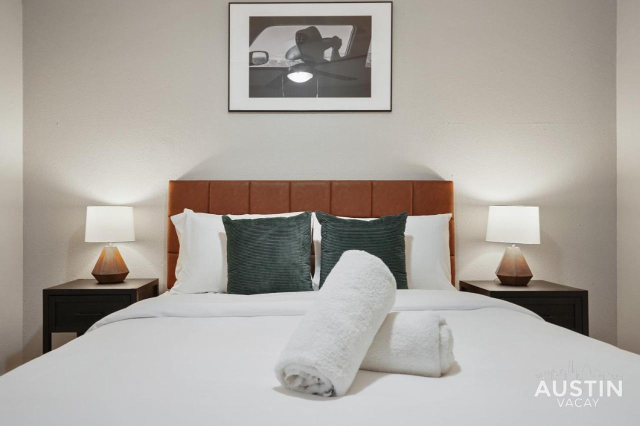 Apartment Adorable N Lamar Living, Pool And Comfort For Austin