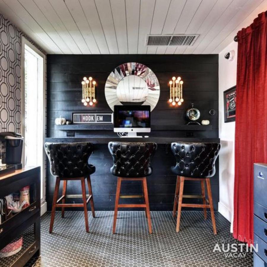 Apartment Adorable N Lamar Living, Pool And Comfort For Austin