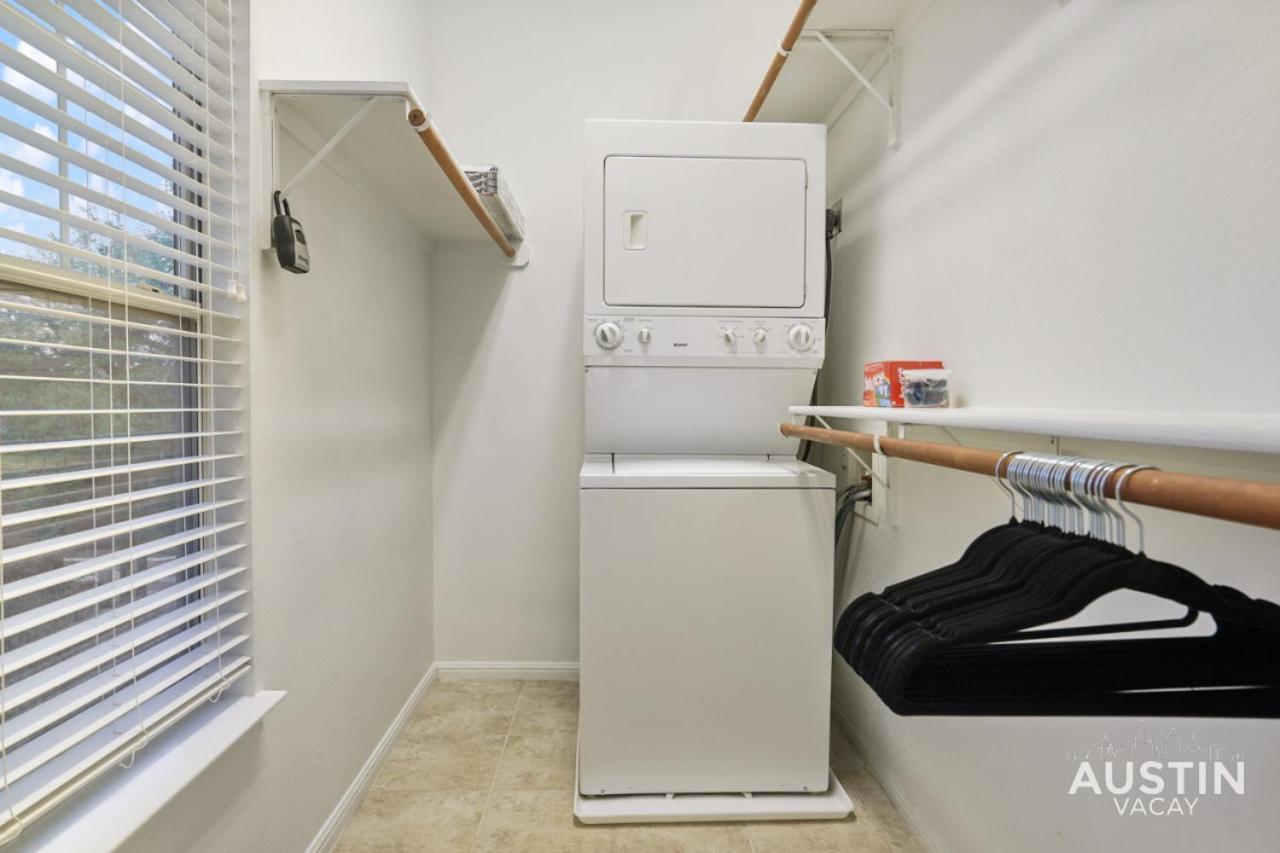 Beautiful King Accommodations, Luxury Linen, And Washer And Dryer Apartment *