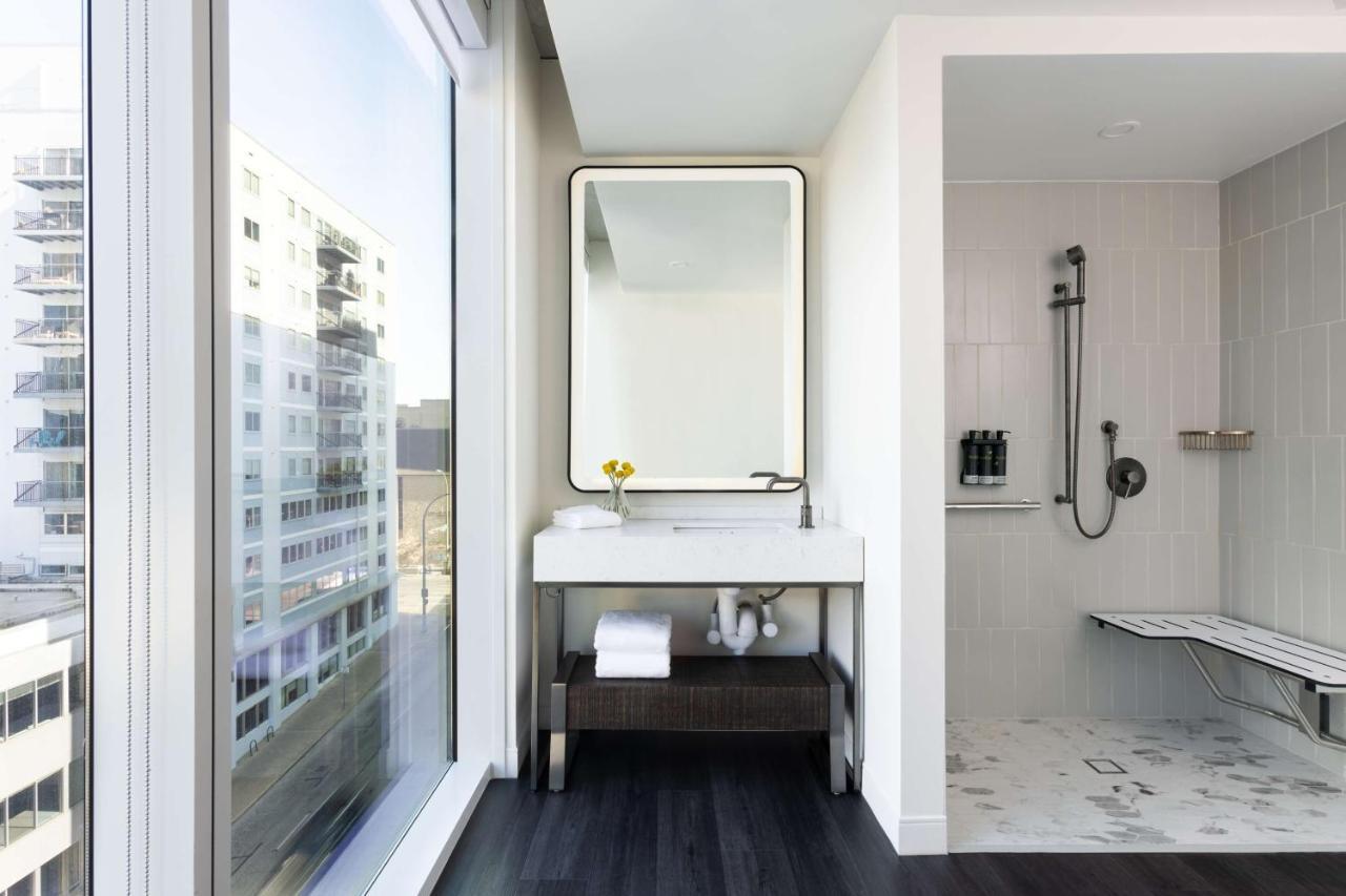 Hyatt Centric Congress Avenue 4*