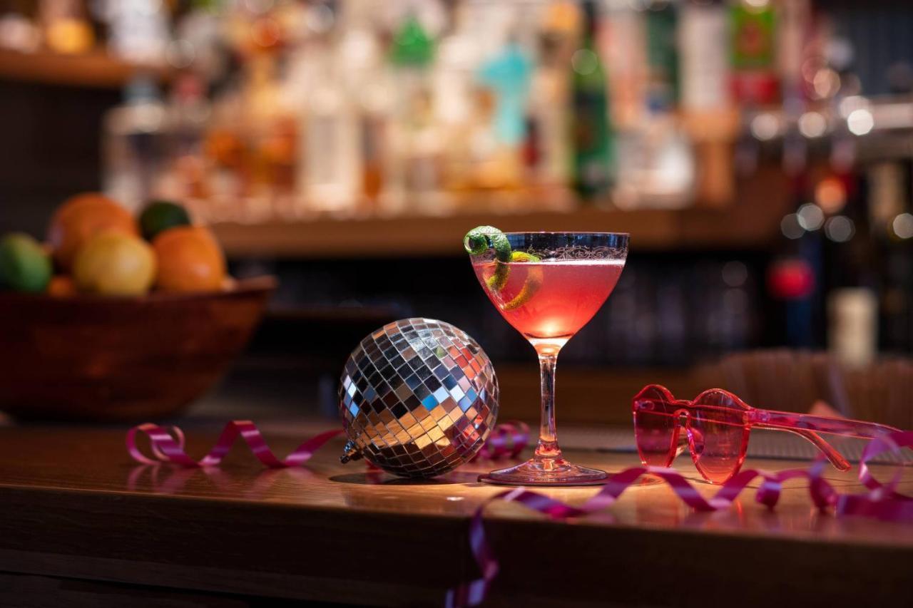 Moxy - Hotel Austin