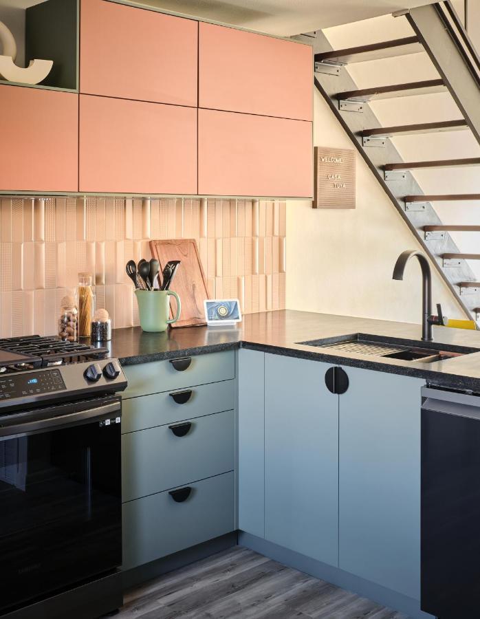 Midcentury Couples Designer Loft - Casa Tuya *