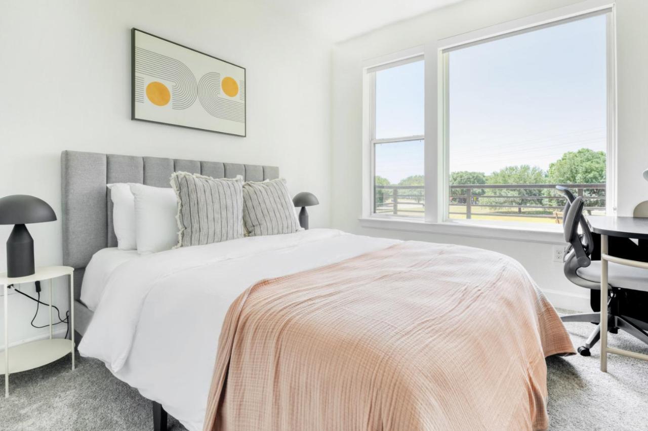 Apartment East 1br W Gym Pool Wd Nr Shops Atx-70