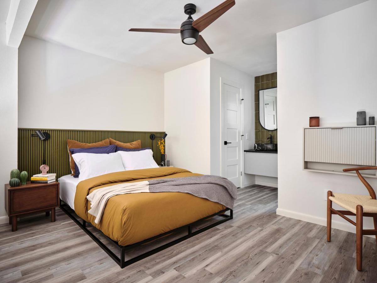 Midcentury Couples Designer Loft - Casa Tuya Apartment *
