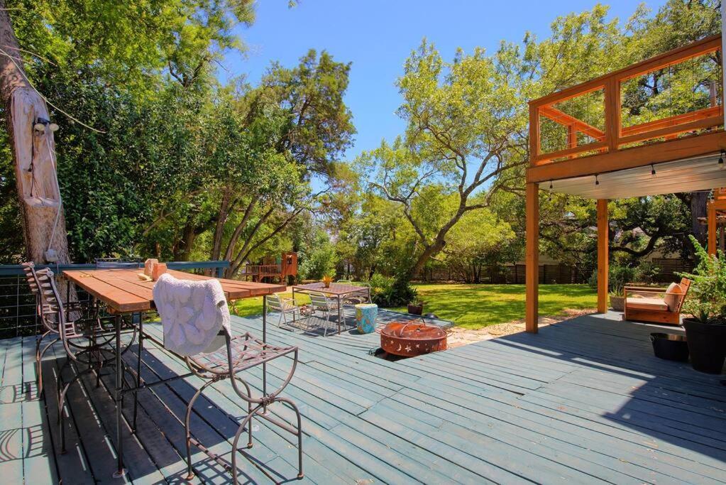 Holiday home 3b2b Hidden Oasis In The Hills-close To Downtown *
