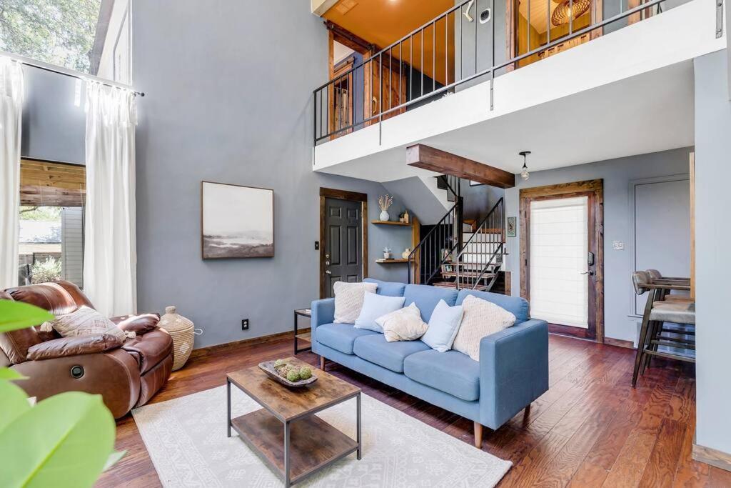3b2b Hidden Oasis In The Hills-close To Downtown Holiday home Austin