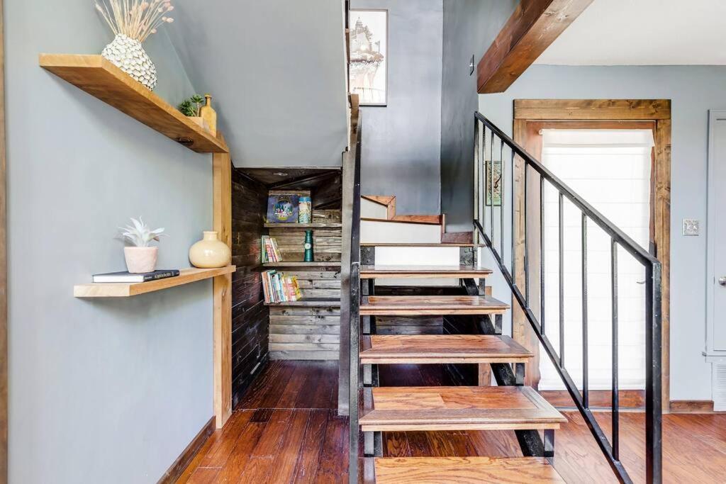 3b2b Hidden Oasis In The Hills-close To Downtown Holiday home Austin