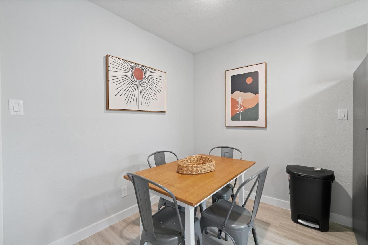 Evonify - Hyde Park - Utexas Apartment *