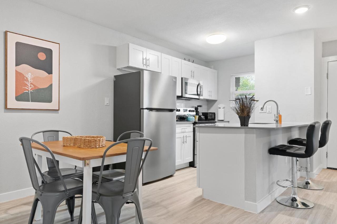 Evonify - Hyde Park - Utexas Apartment