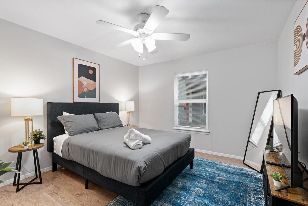 Evonify - Hyde Park - Utexas Apartment *
