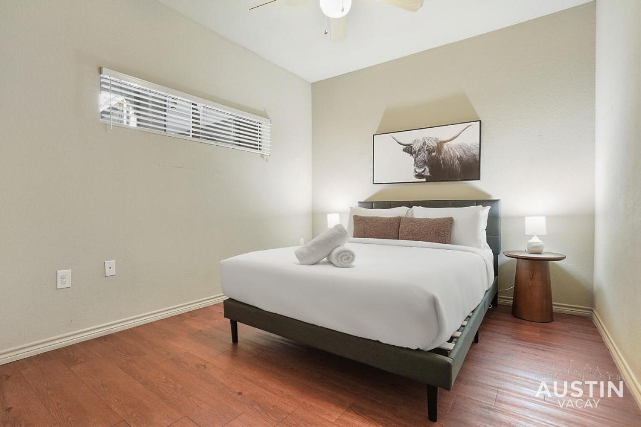 Fully Equipped W Stylish Design And Free Parking Apartment Austin