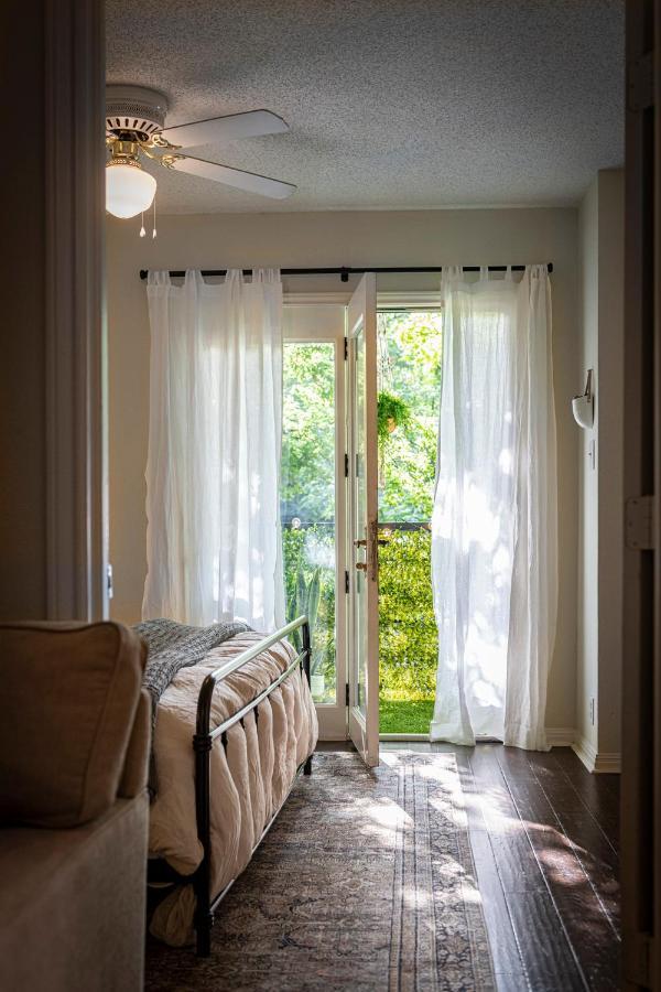 Apartment Lush, Enchanting Oasis! *