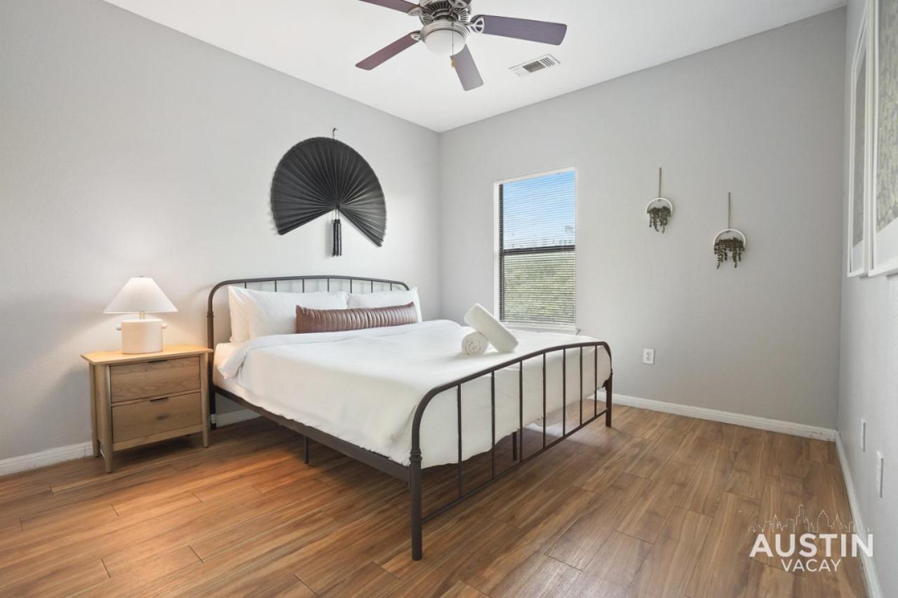 Close To It In West Campus 2br W Free Parking Apartment Austin