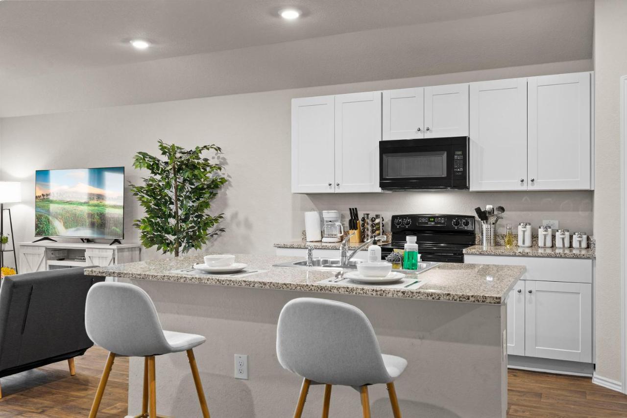 Holiday home @ Marbella Lane - Amazing 4br Lakeview Austin