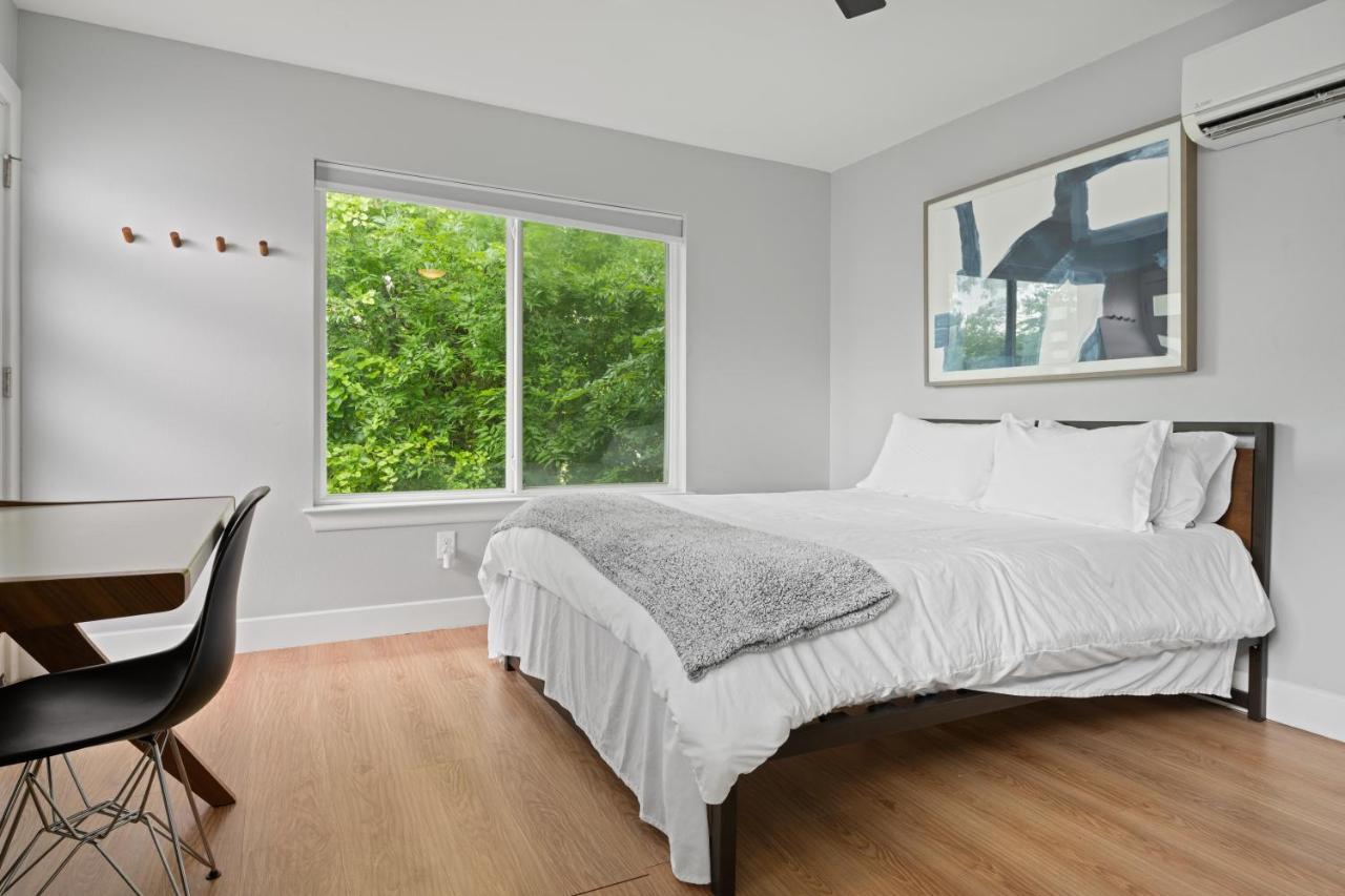 Detached 1 Bed 1 Bath In-law 3 Miles From Downtown! * Austin