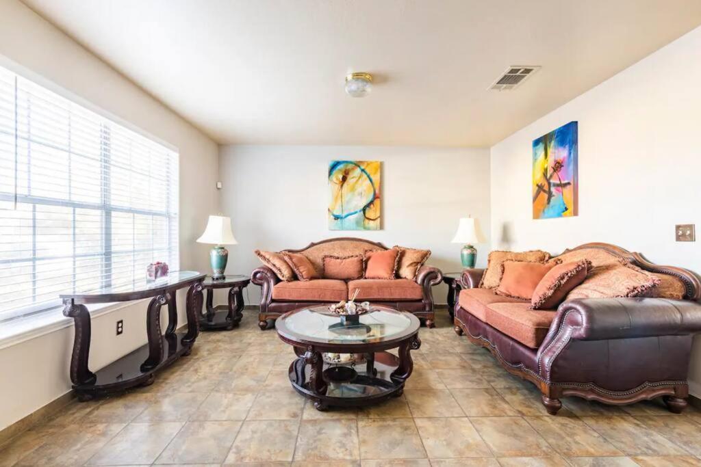 Holiday home Opuluxe Poolside Paradise Sleeps 6 Austin