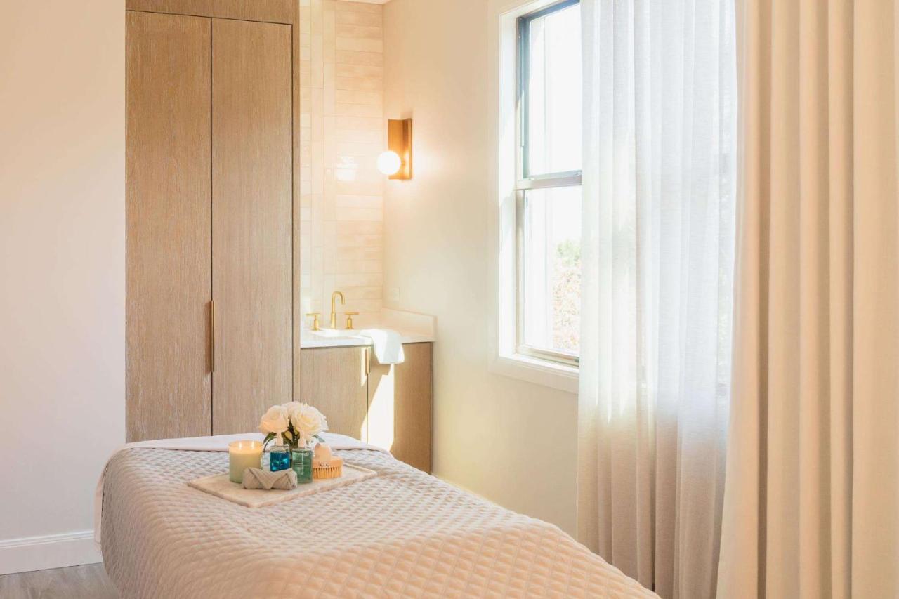 Viata Austin