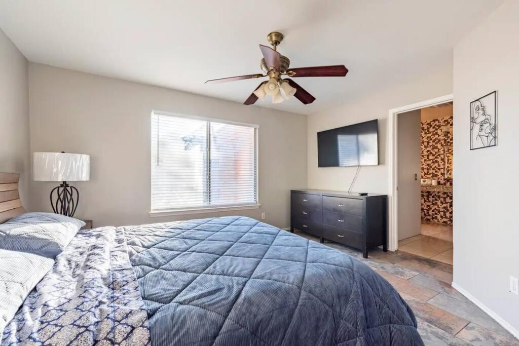 Opuluxe Poolside Paradise Sleeps 6 *