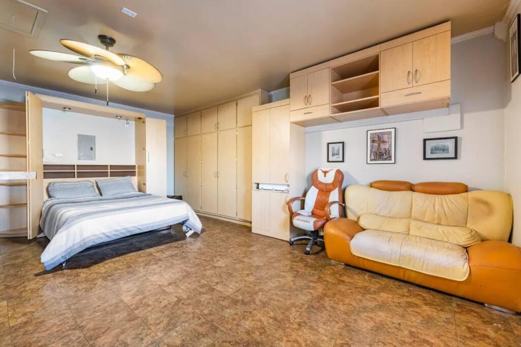 Opuluxe Poolside Paradise Sleeps 6 Holiday home *