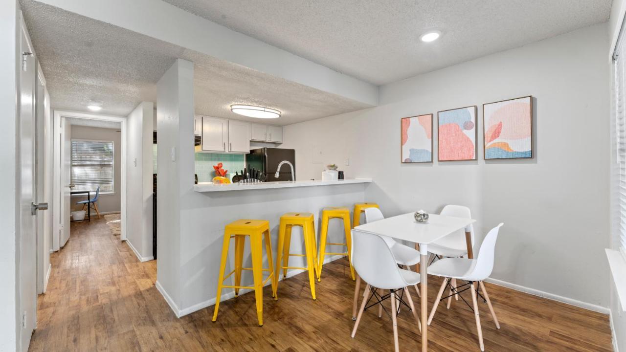 Vivant - Sola Chic King Bed Suites, Close To Downtown *