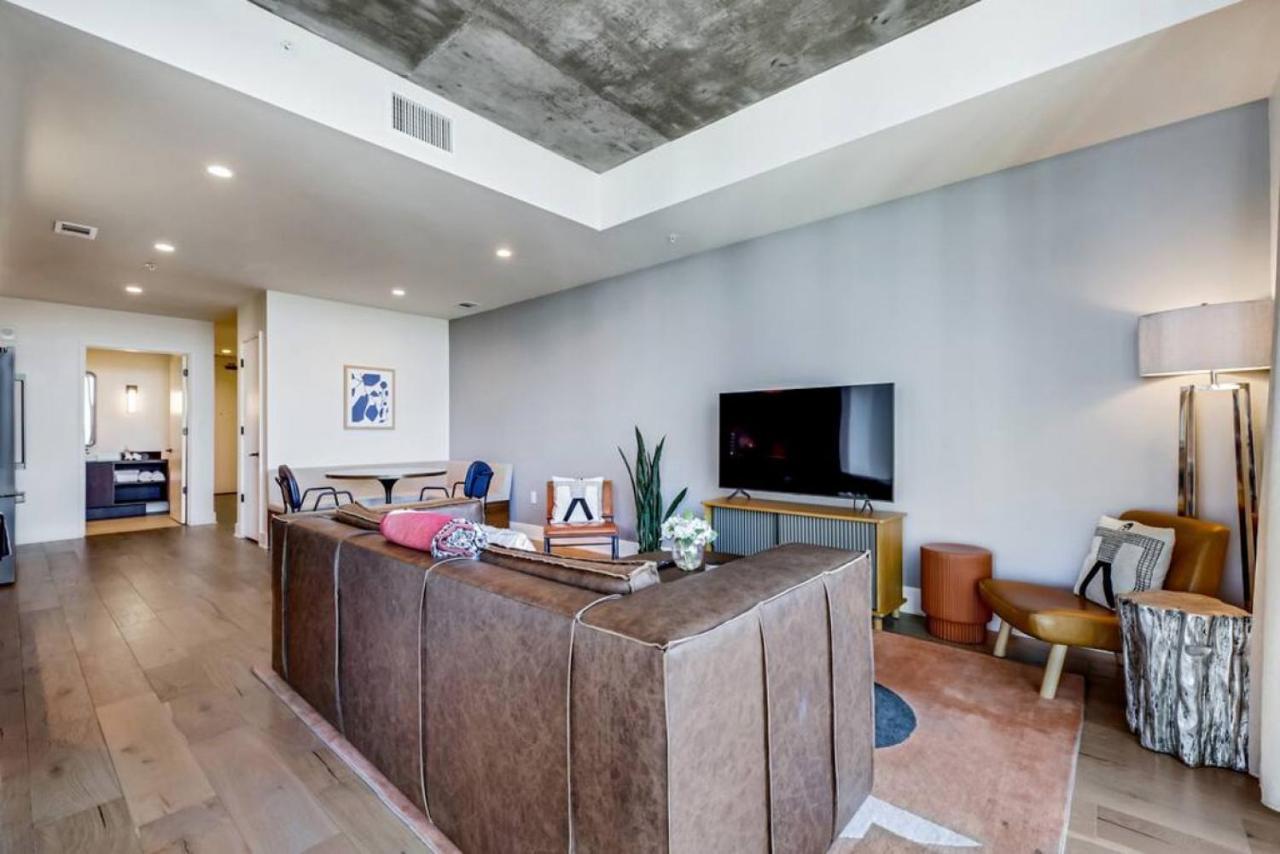 21st Fl 2bd Condo-rainey St-best Views Holiday home