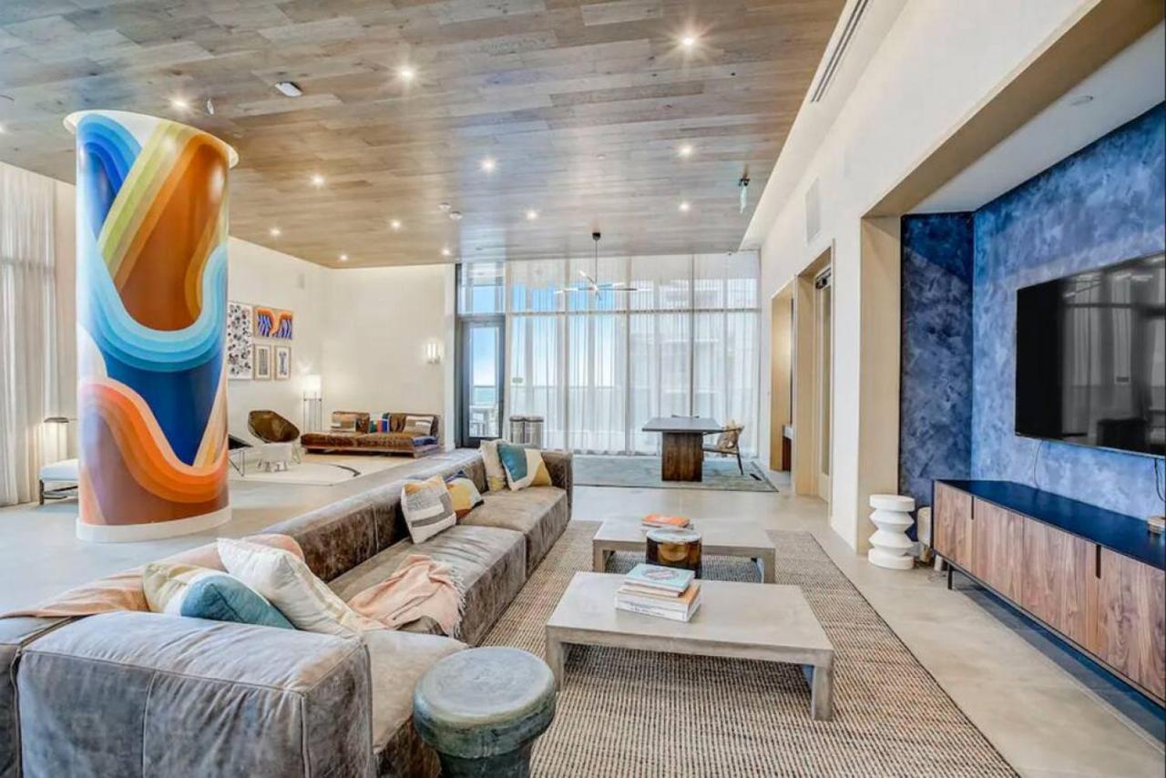21st Fl 2bd Condo-rainey St-best Views *