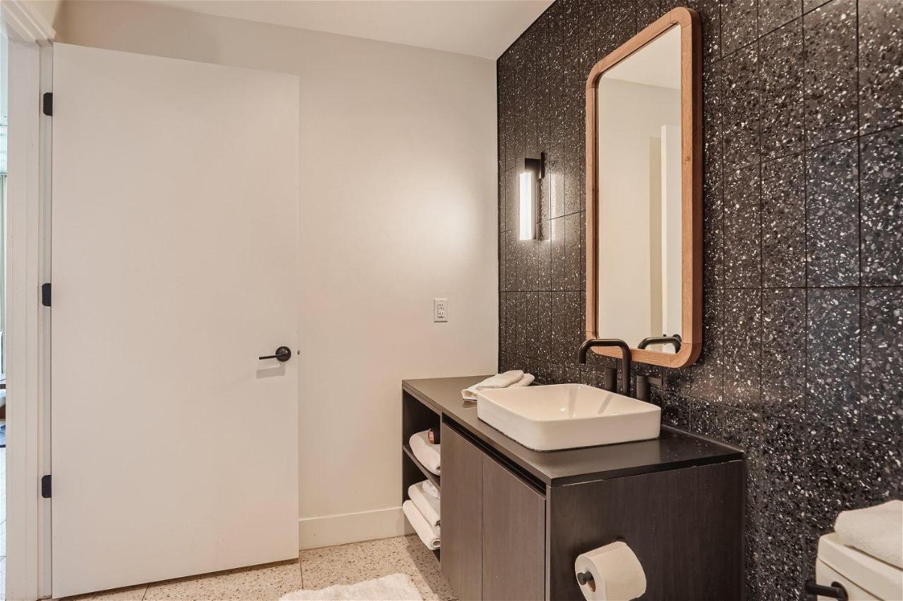 Modern Downtown - Rooftop Pool - Amenities * Austin