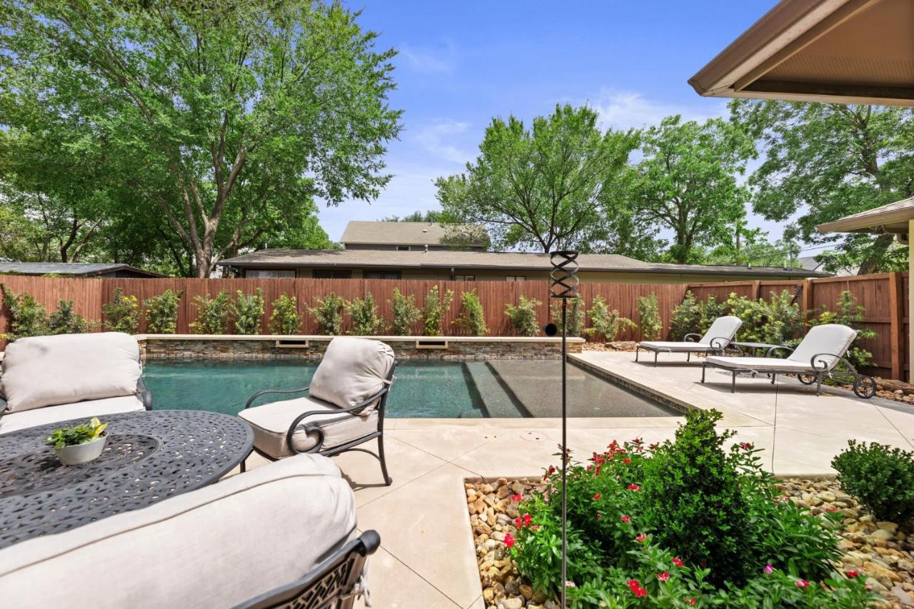 South With A Pool