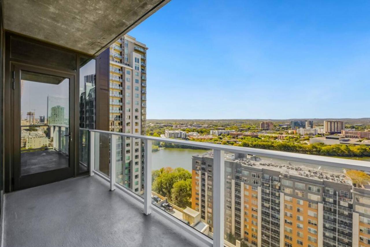 Holiday home 21st Fl 2bd Condo-rainey St-best Views Austin
