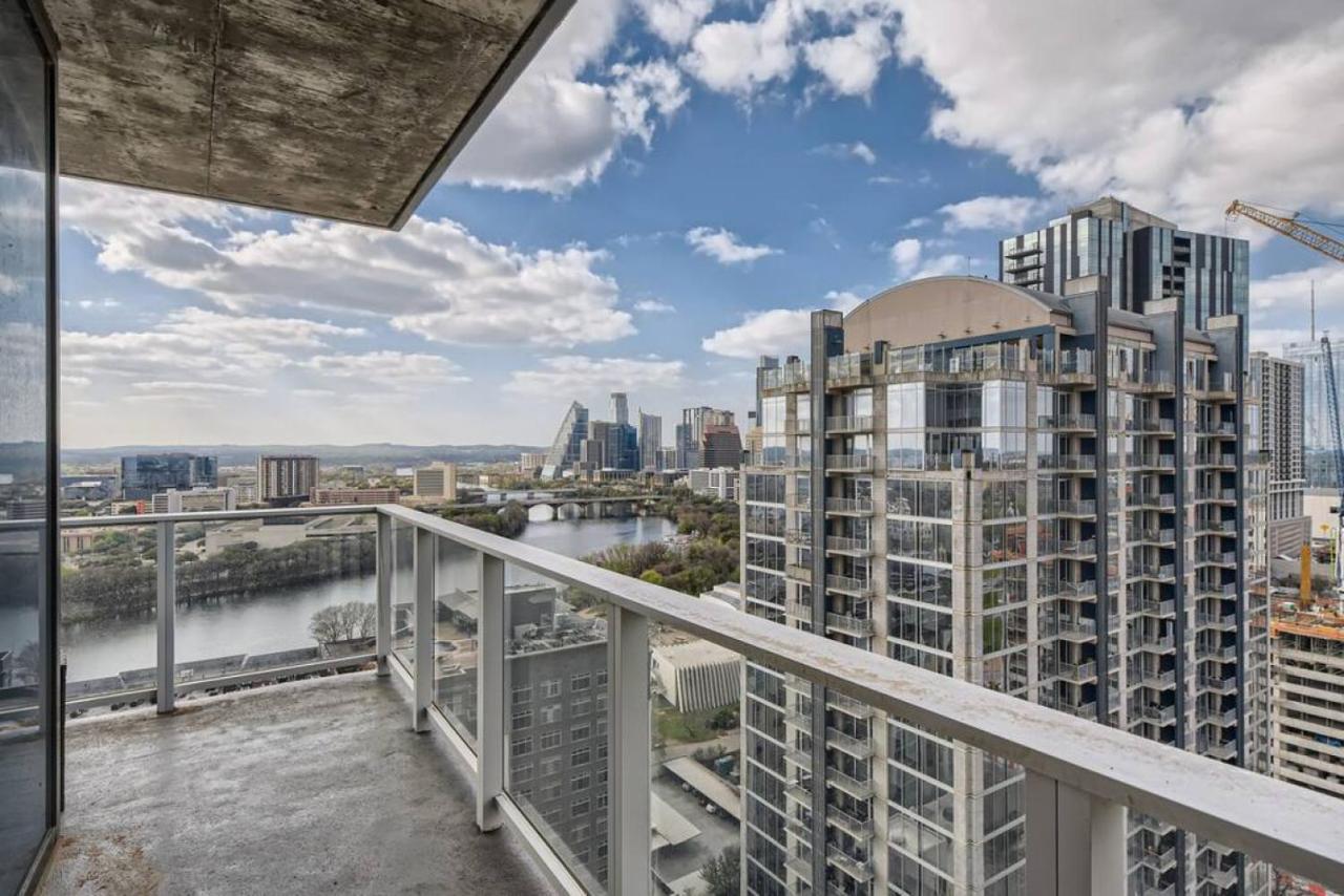 Incredible View Of Downtown Walk To Rainey St Apartment *