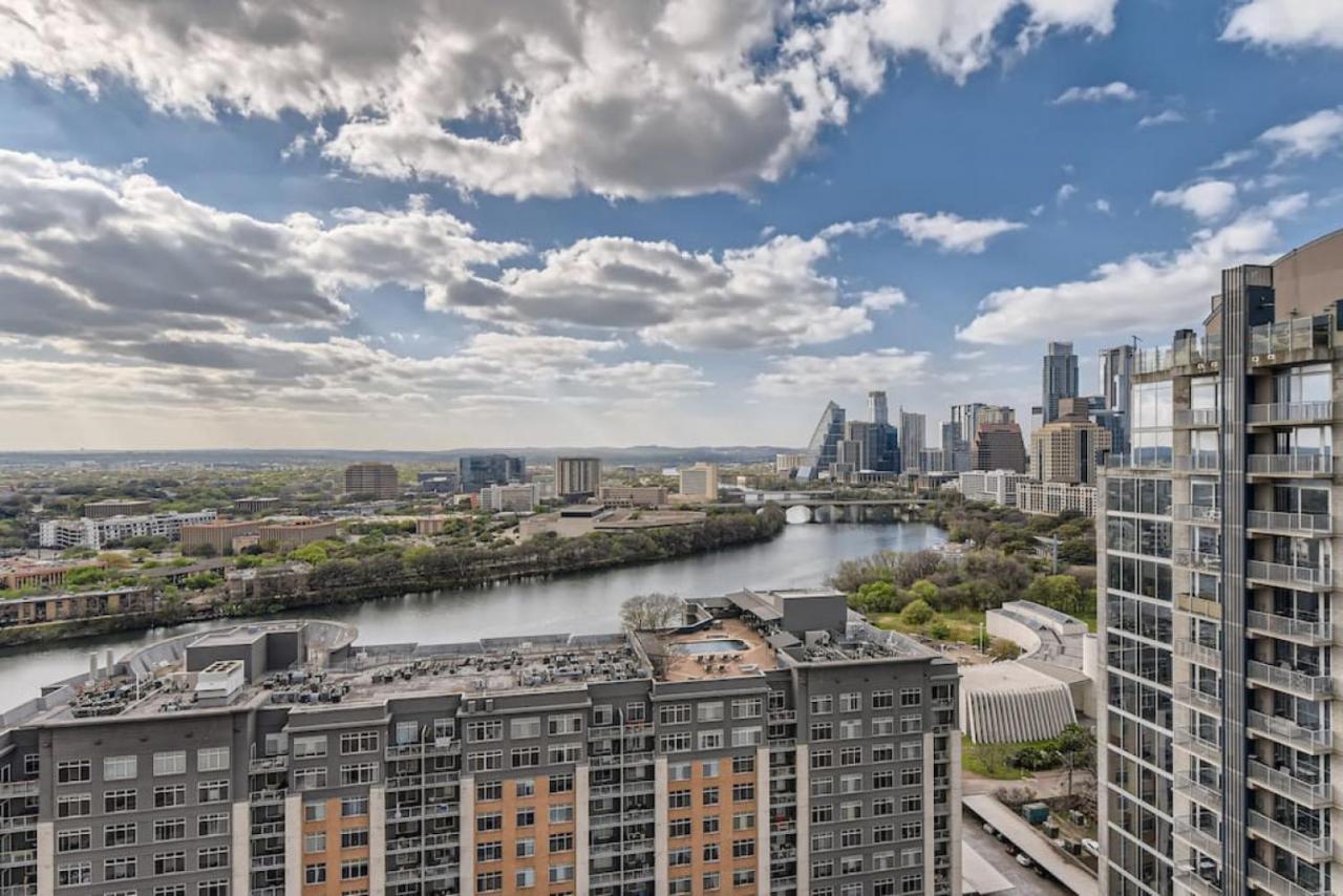 Incredible View Of Downtown Walk To Rainey St Apartment *