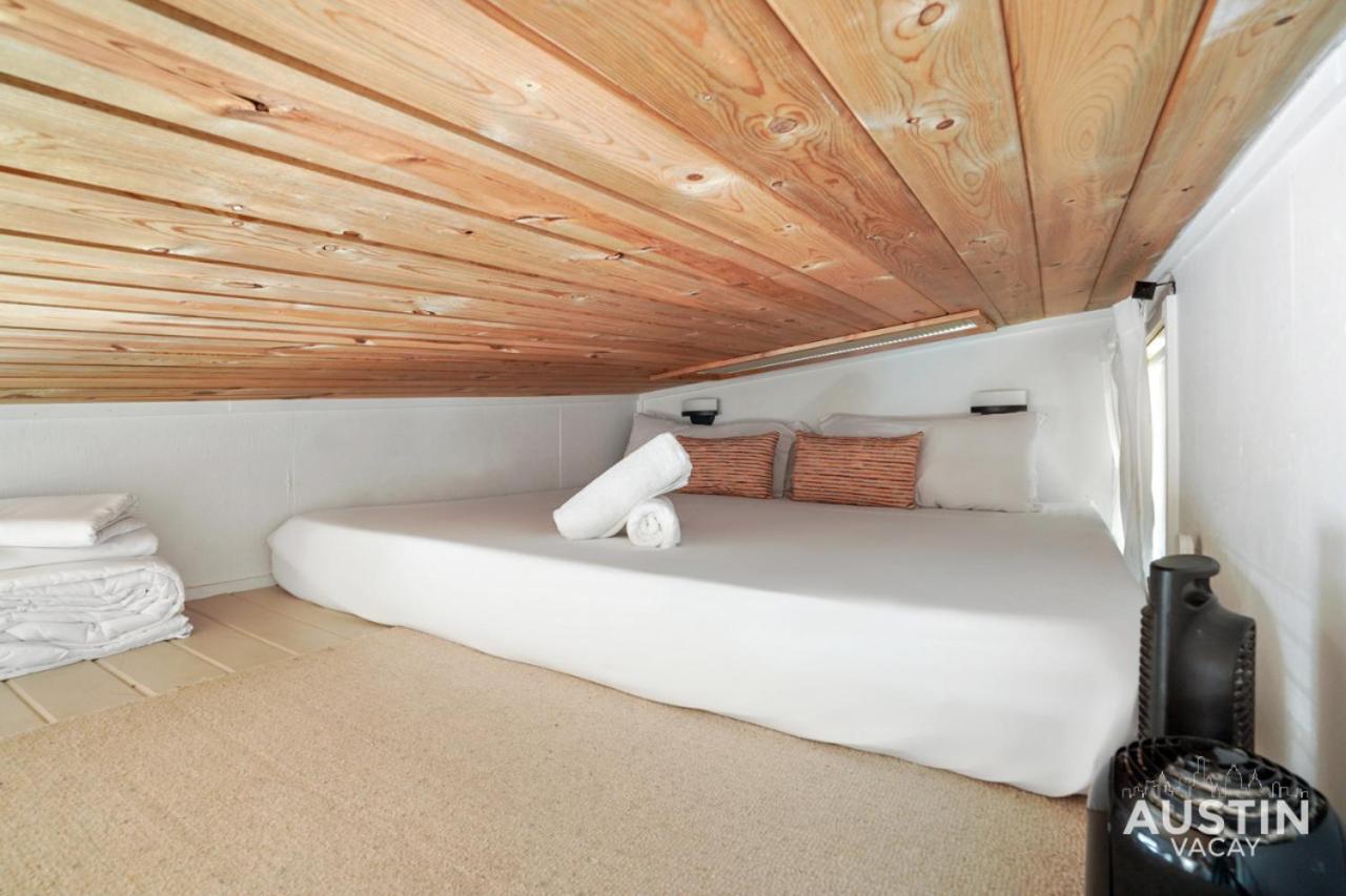 Hgtv Featured Tiny W Hot Tub Near East 6th St