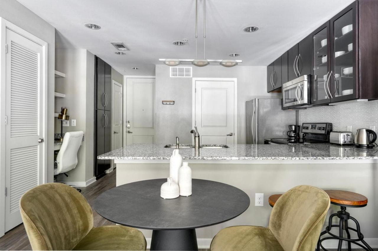Apartment Barton Springs 1br W Wd Gym Pool Nr Town Atx-188 Austin