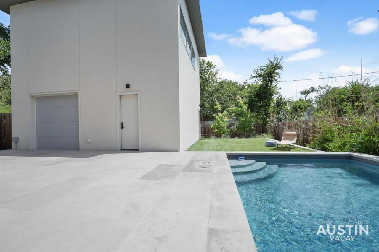 Holiday home Walk To Soco Lounge Poolside At Modern Cool Spot Austin
