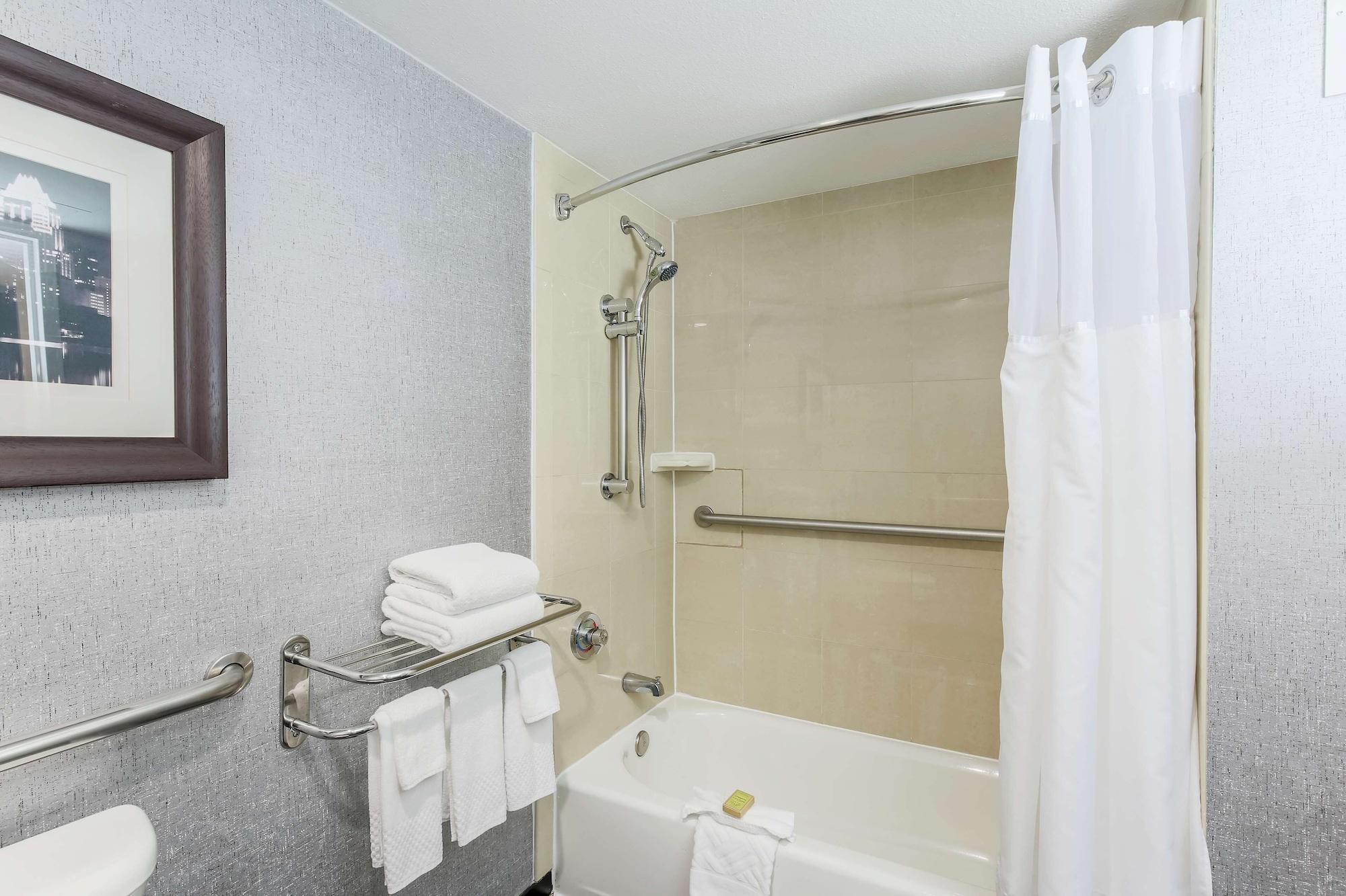 Doubletree By Hilton Austin-university Area Hotel Austin