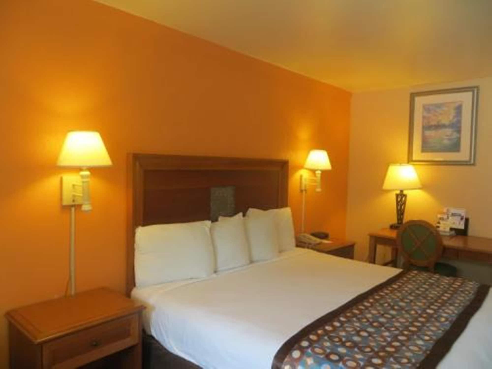 Motel Americas Value Austin